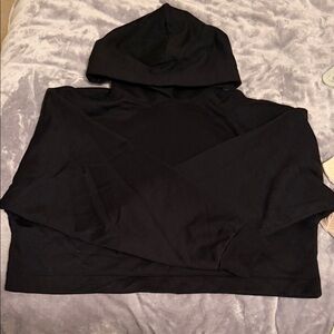 Alo Women’s Bae Hoodie. Size L. Black.